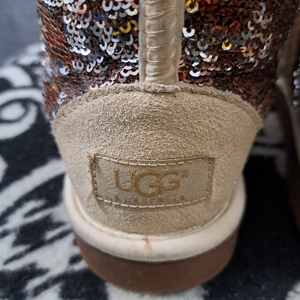 %Size 7 UGG Women's Classic Short Sparkles Boots D15 - Picture 13 of 15